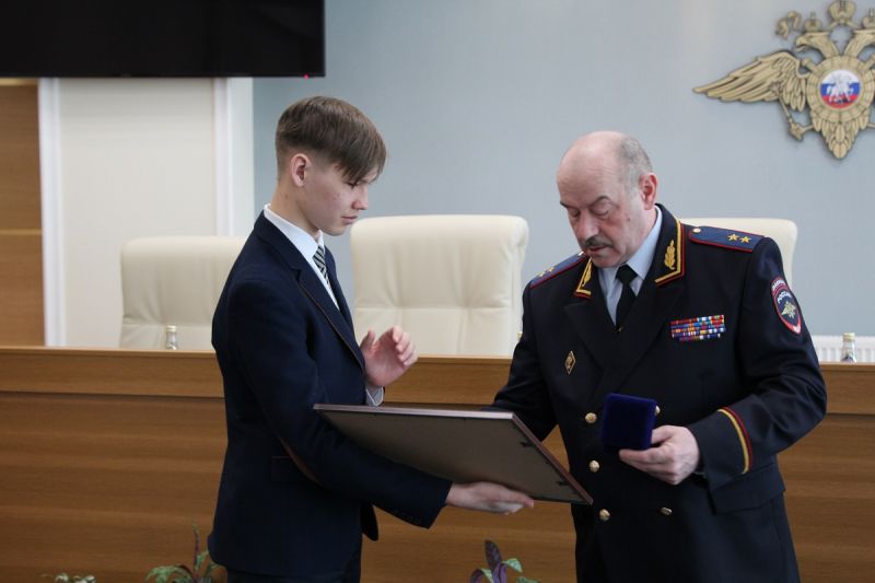 ������� ������ ������: 17-������ ����� ����� � ������� ��������� �� ����� �������������� ����� � ������� �� ���������� ������ ������ �������