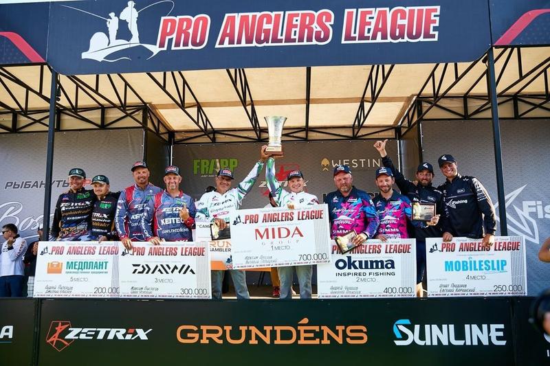    PAL  72  ,        700  