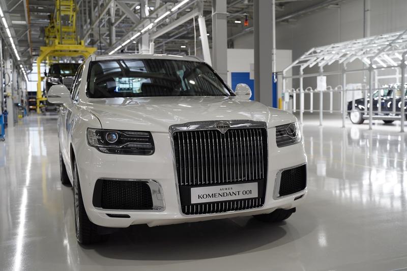 � ������ ������� � ����� ����������� ������ ���� AURUS Komendant