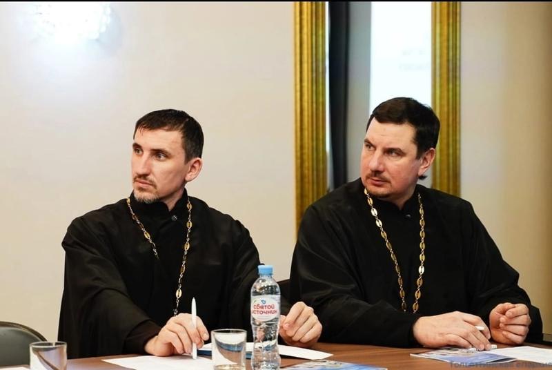 �������� �� ������ ���� ����������� �������� ����������� ����������: � ����������� ������������� � ������� ����� ���������� � ����, � ����