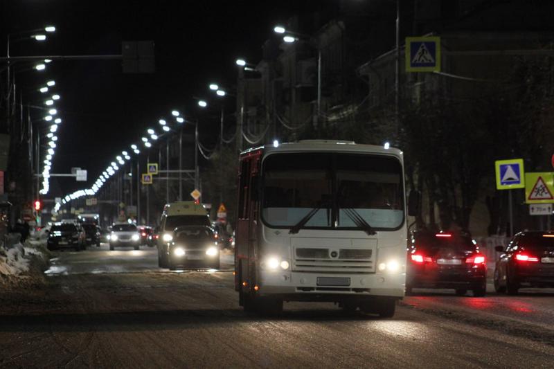  :          12   ,  -  