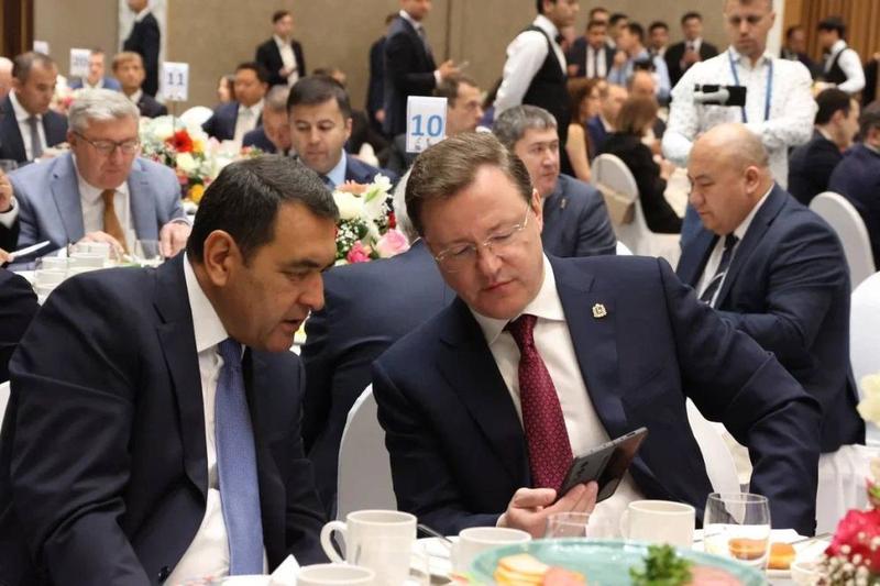  ,         ,         :    